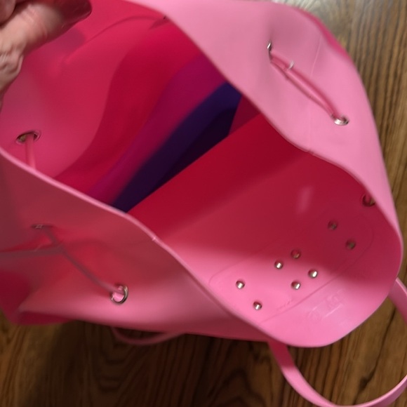 American Jewel Yummy Gummy Silicone Bucket Backpack pink & purple NWT RARE main image 4